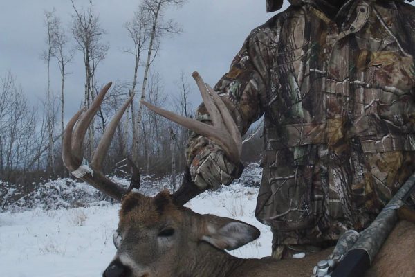 2012 Whitetail season at Elusive Saskatchewan Whitetail Outfitter