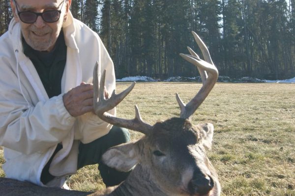 Louis will be 90 this month, he tagged this 5×6 Whitetail Buck