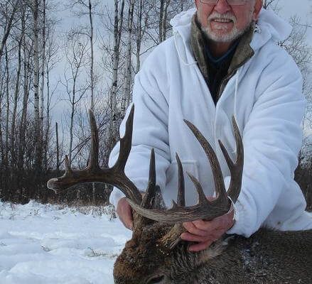 Rodger’s 5×6 split G2 White Tail Deer Buck at Elusive Saskatchewan Whitetail Outfitter